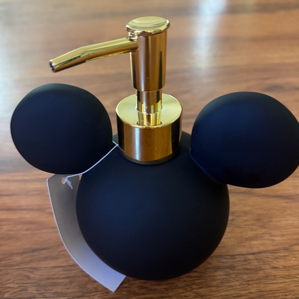 Disney Mickey Black Lotion Pump